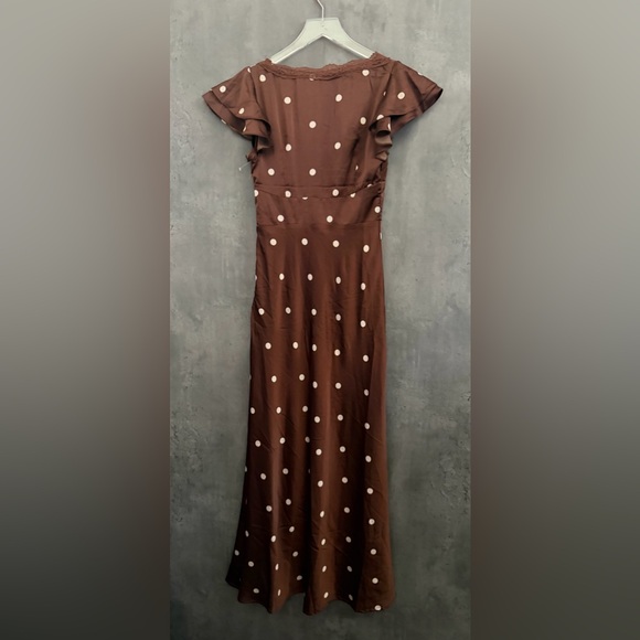 Petal & Pup Arella Midi Dress Size 2 B190 - Picture 7 of 7